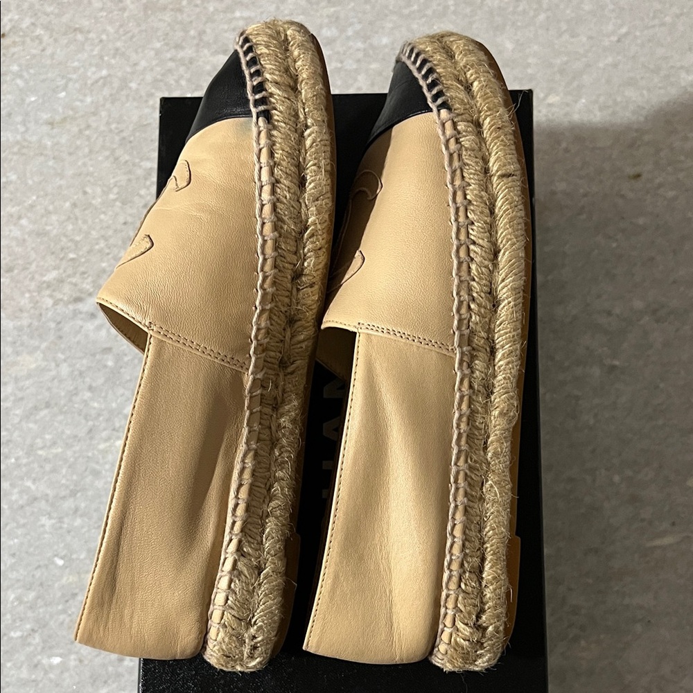 CHANEL Black and Cream Espadrilles - Picture 6 of 8